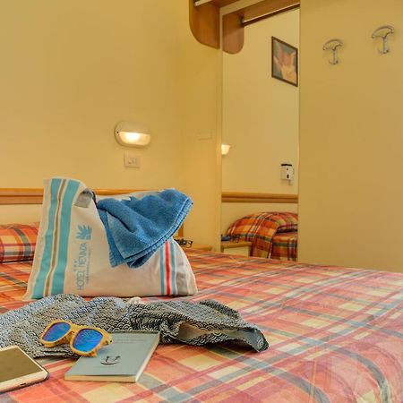 Hotel Nevada Bellaria-Igea Marina Bagian luar foto