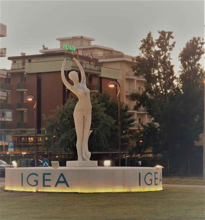 Hotel Nevada Bellaria-Igea Marina Bagian luar foto