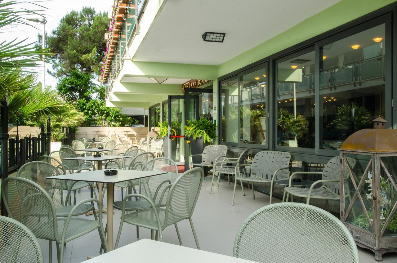 Hotel Nevada Bellaria-Igea Marina Bagian luar foto