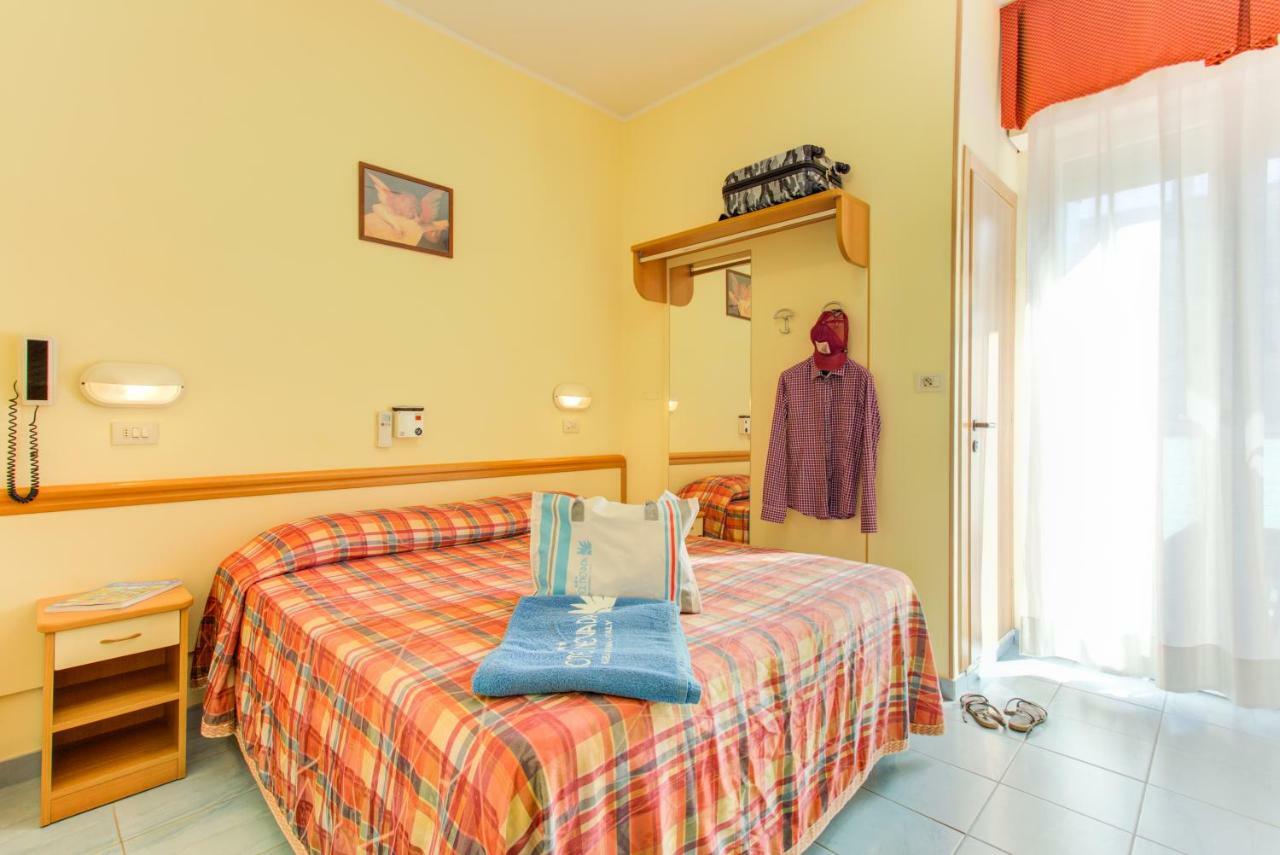 Hotel Nevada Bellaria-Igea Marina Bagian luar foto