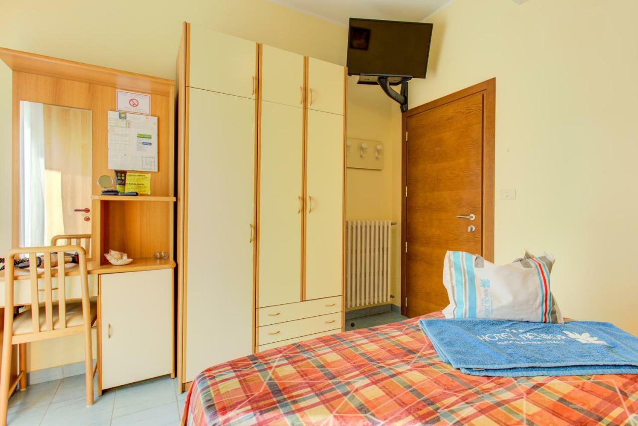 Hotel Nevada Bellaria-Igea Marina Bagian luar foto